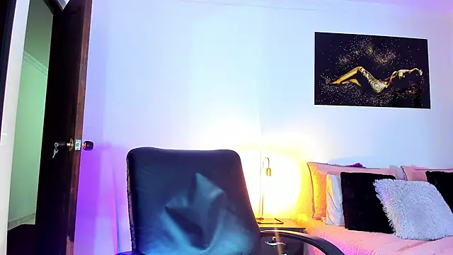 Snapshot of KimberlyBanks2 chatting on 03-10-25, 11:38 KimberlyBanks2 online show from 03-10-25, 11:38