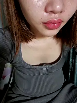 Snapshot of Wettpussyxx chatting on 10-15-25, 05:46 Wettpussyxx online show from 10-15-25, 05:46