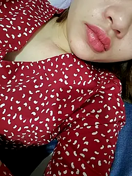 Snapshot of Wettpussyxx chatting on 11-13-25, 01:04 Wettpussyxx online show from 11-13-25, 01:04