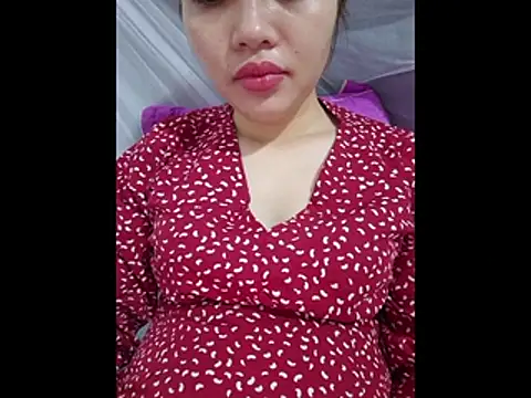 Snapshot of Wettpussyxx chatting on 11-14-25, 12:31 Wettpussyxx online show from 11-14-25, 12:31