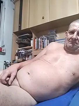 Lutzi1 online show from 02-25-26, 07:23