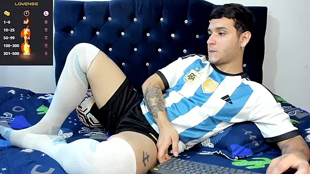 Noha white online show from 02-07-25, 06:13