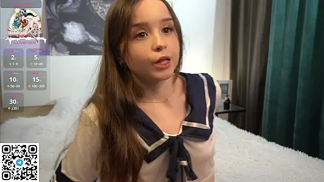 Snapshot of RenetTolken chatting on 12-22-24, 08:03 RenetTolken online show from 12-22-24, 08:03