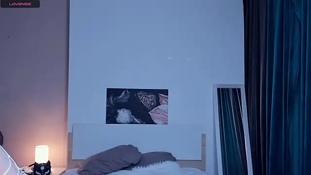 Snapshot of RenetTolken chatting on 09-18-25, 09:00 RenetTolken online show from 09-18-25, 09:00