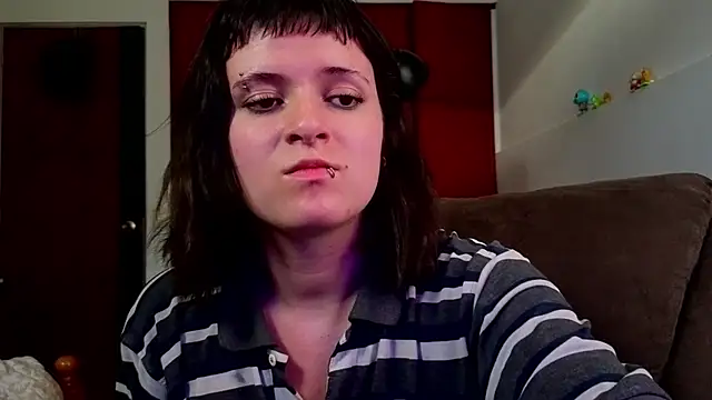 NEXT DOOR GIRL  online show from 04-07-26, 10:31