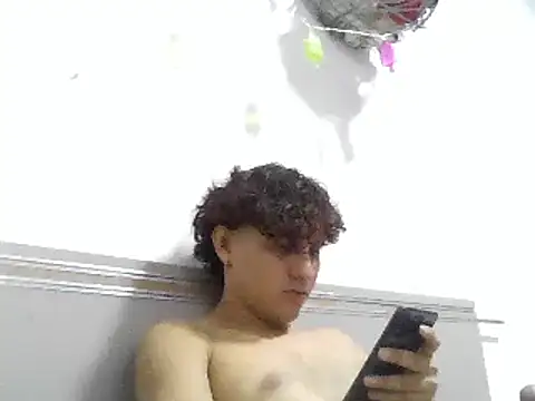 pedrodavid  online show from 03-20-25, 10:07