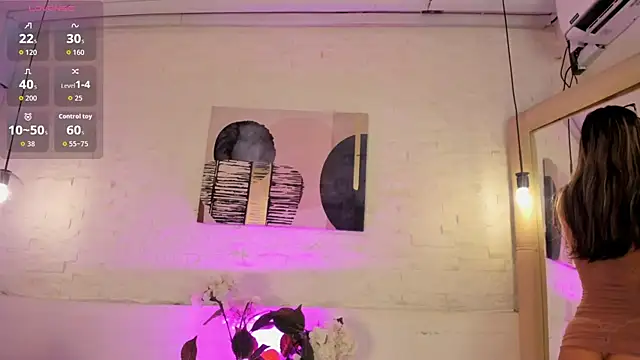 Snapshot of Caro_martinezz chatting on 09-13-25, 11:32 Caro martinezz online show from 09-13-25, 11:32