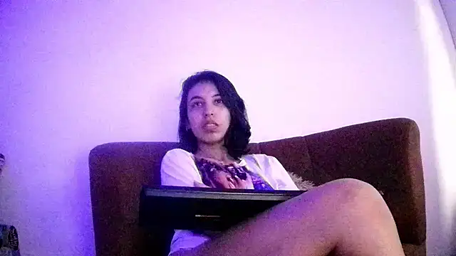 Snapshot of mina_smith1 chatting on 04-19-26, 03:22 mina smith1 online show from 04-19-26, 03:22
