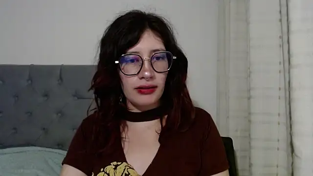 mariana124- online show from 02-05-25, 01:37