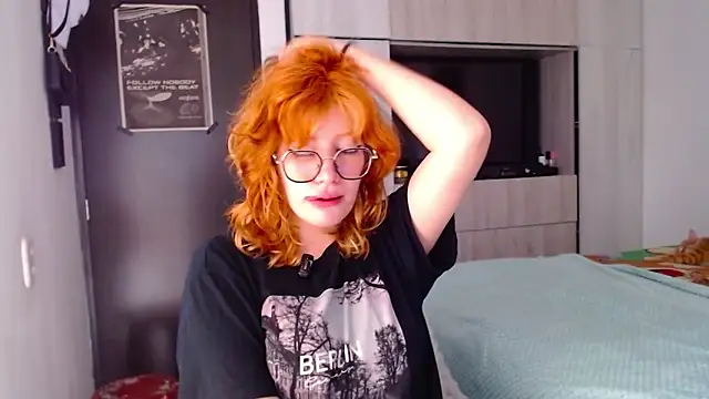 mariana124- online show from 12-17-25, 02:56