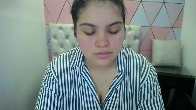 Snapshot of Marinasexxx chatting on 06-06-26, 07:07 Marinasexxx online show from 06-06-26, 07:07