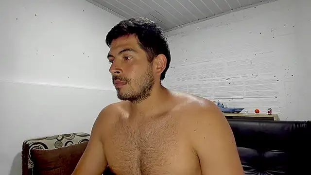 Snapshot of Himoreno25 chatting on 01-12-25, 12:39 Himoreno25 online show from 01-12-25, 12:39