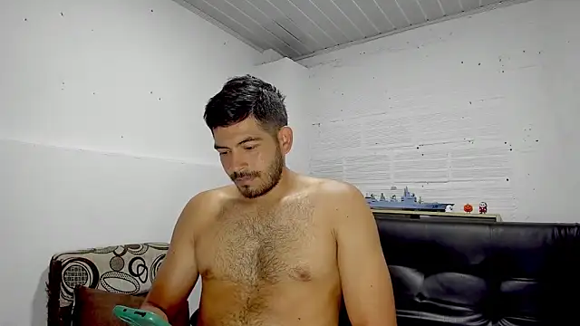 Snapshot of Himoreno25 chatting on 02-05-25, 12:49 Himoreno25 online show from 02-05-25, 12:49