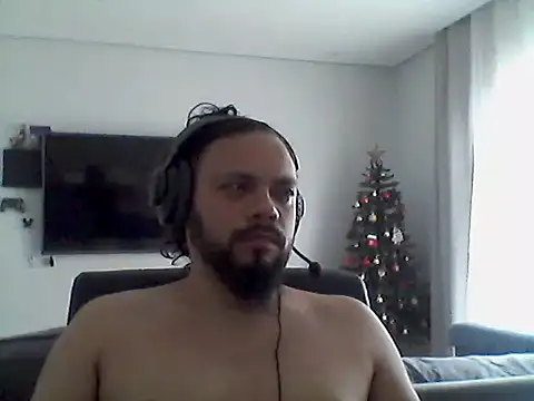 Snapshot of morenindarola chatting on 12-26-24, 12:16 morenindarola online show from 12-26-24, 12:16