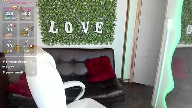 Snapshot of Enma__clark chatting on 12-06-24, 09:32 Enma clark online show from 12-06-24, 09:32