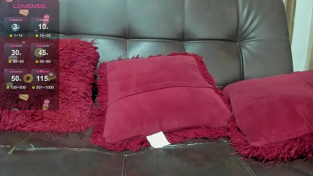 Snapshot of Enma__clark chatting on 03-19-25, 01:32 Enma clark online show from 03-19-25, 01:32