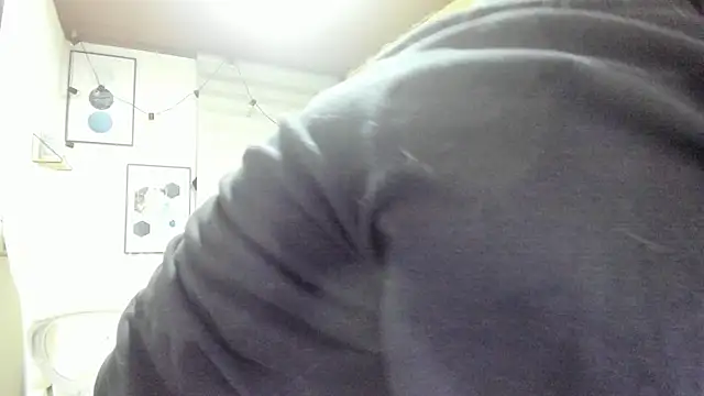 Snapshot of Enma__clark chatting on 09-14-25, 04:33 Enma clark online show from 09-14-25, 04:33