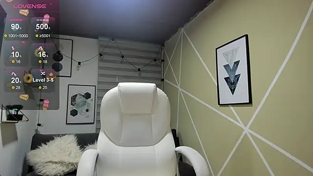 Snapshot of Enma__clark chatting on 11-24-25, 04:12 Enma clark online show from 11-24-25, 04:12