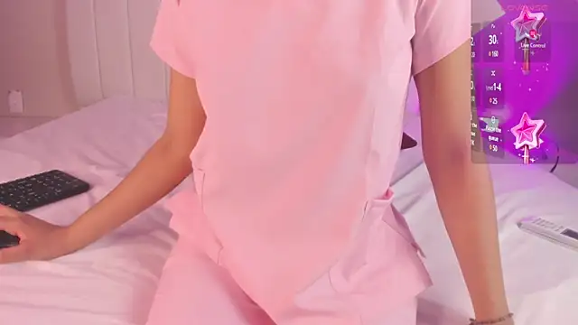 Snapshot of julieta_flower chatting on 01-23-25, 12:19 julieta flower online show from 01-23-25, 12:19