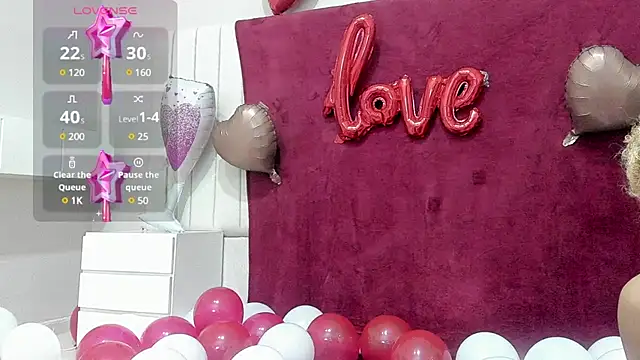 Snapshot of julieta_flower chatting on 02-14-25, 03:26 julieta flower online show from 02-14-25, 03:26