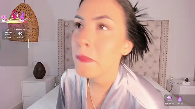 Snapshot of Maya_Bluee chatting on 12-16-25, 03:44 Maya Bluee online show from 12-16-25, 03:44