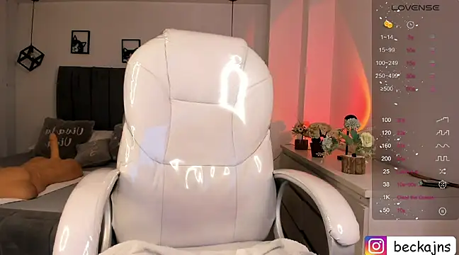 Beck jones online show from 02-18-25, 01:55