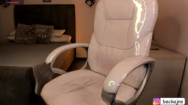 Beck jones online show from 03-13-25, 02:44