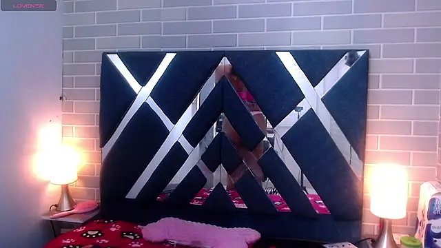 AndreaGil  online show from 01-25-25, 03:09