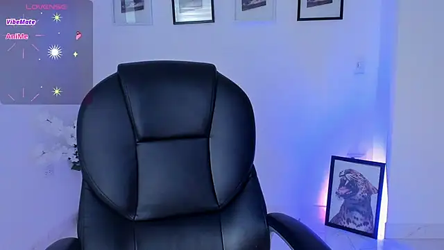 ellarosee  online show from 02-10-26, 06:45