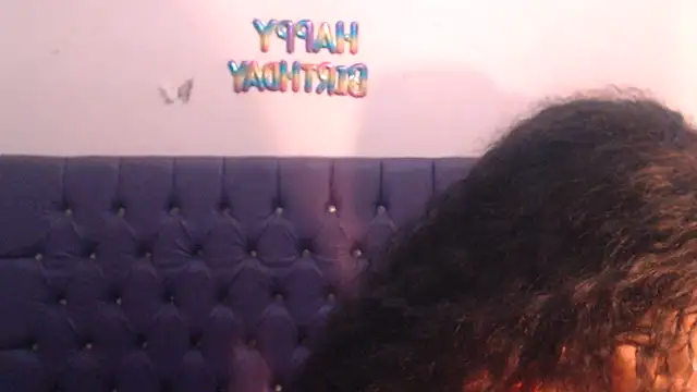 Snapshot of Queennwenn chatting on 11-02-25, 12:46 Queennwenn online show from 11-02-25, 12:46