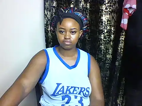 Snapshot of Candii_wet_ chatting on 03-16-25, 02:43 Candii wet online show from 03-16-25, 02:43