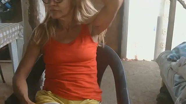couplemilf2 online show from 06-06-26, 07:07