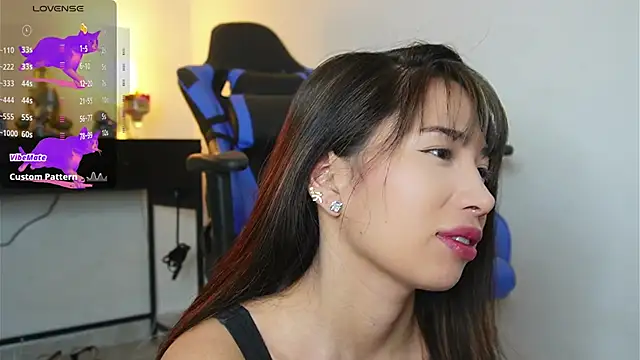 AlessiaVix online show from 02-24-25, 05:31