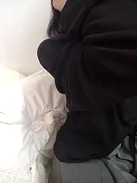 Snapshot of Lovely_kute chatting on 02-09-25, 03:12 Lovely kute online show from 02-09-25, 03:12