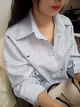 Snapshot of Lovely_kute chatting on 02-28-25, 03:48 Lovely kute online show from 02-28-25, 03:48