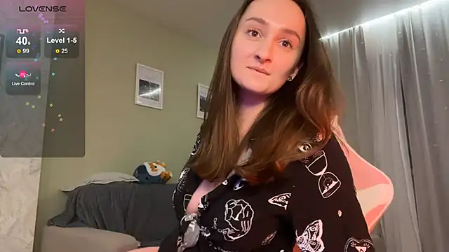 Snapshot of Eva_Eva_ chatting on 01-13-25, 10:35 Eva Eva online show from 01-13-25, 10:35