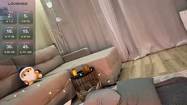 Snapshot of Eva_Eva_ chatting on 01-19-25, 11:00 Eva Eva online show from 01-19-25, 11:00