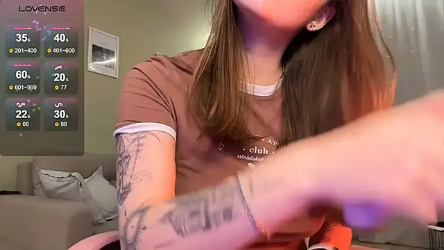 Snapshot of Eva_Eva_ chatting on 01-21-25, 11:02 Eva Eva online show from 01-21-25, 11:02