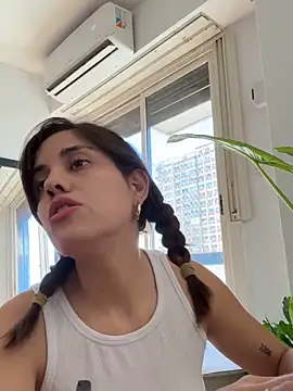 SaraLatinayPrimiciax online show from 01-15-25, 07:12