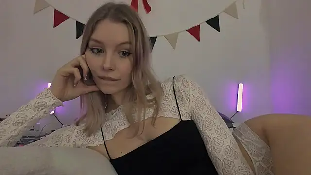 MiaDavis21 online show from 03-07-25, 05:38