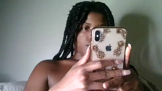 Snapshot of CaramelGoddessxoxo chatting on 07-25-26, 05:21 CaramelGoddessxoxo online show from 07-25-26, 05:21