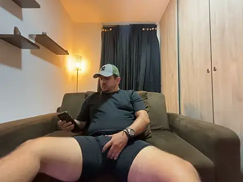 Snapshot of arthur_94 chatting on 07-02-26, 03:23 arthur 94 online show from 07-02-26, 03:23