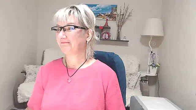 FleurMays online show from 10-05-25, 05:50