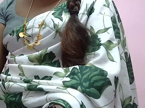 Hot akshara online show from 11-19-25, 05:46