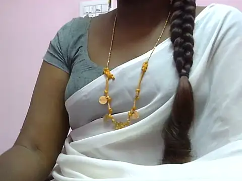 Hot akshara online show from 01-11-26, 04:45