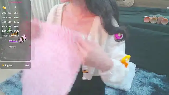 Snapshot of Chinhh9-9 chatting on 01-14-25, 04:36 Chinhh9-9 online show from 01-14-25, 04:36