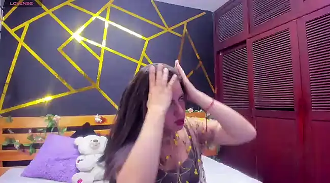 kathina giraldo online show from 12-27-24, 01:18