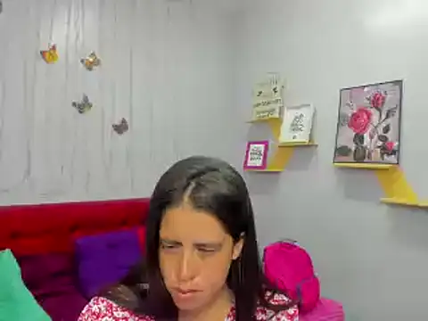 kathina giraldo online show from 01-25-25, 12:37