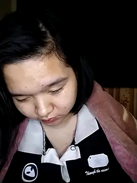 Snapshot of Thomgdee chatting on 02-27-25, 06:18 Thomgdee online show from 02-27-25, 06:18