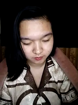 Snapshot of Thomgdee chatting on 02-28-25, 09:04 Thomgdee online show from 02-28-25, 09:04